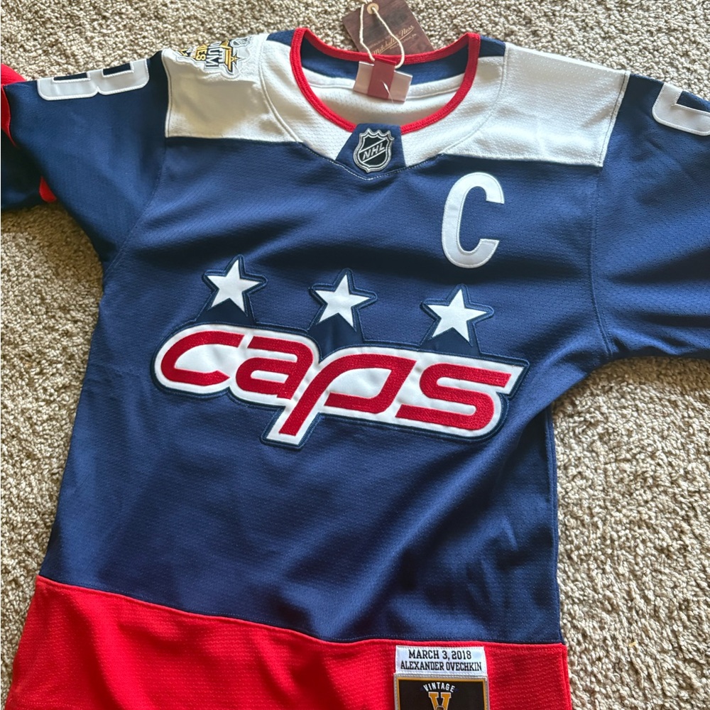 Kids Hockey Jersey - Blue and Red
